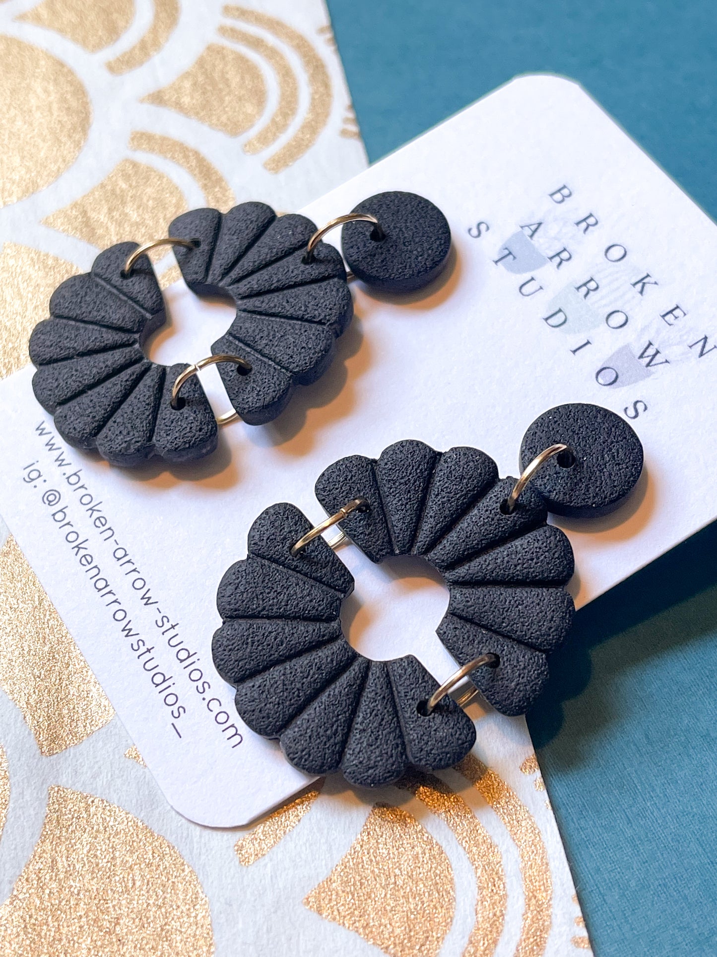 Black and Gold Full Flower Dangles